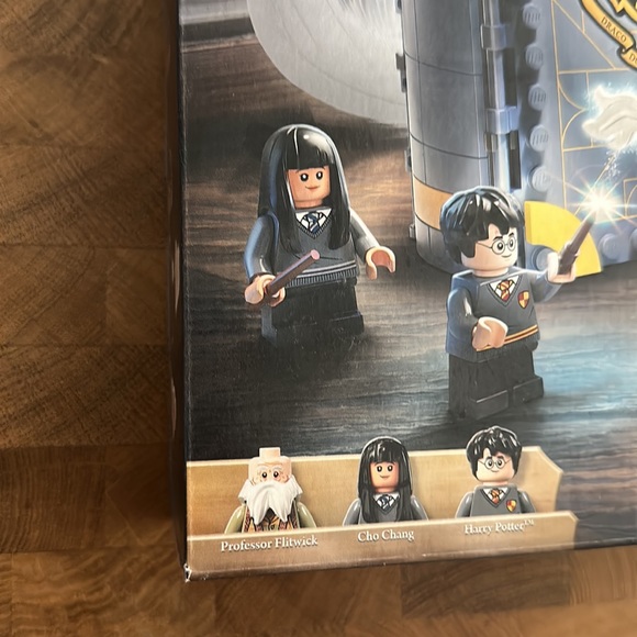 Lego 76385 Harry Potter Hogwarts Moment: Charms Class 256pcs New - Picture 4 of 10